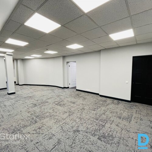 Mansarda birojs pēc kosmētiskā remonta Vecrīgā pie Līvu laukuma Mansarda birojs pēc kosmētiskā remonta Vecrīgā pie Līvu laukuma