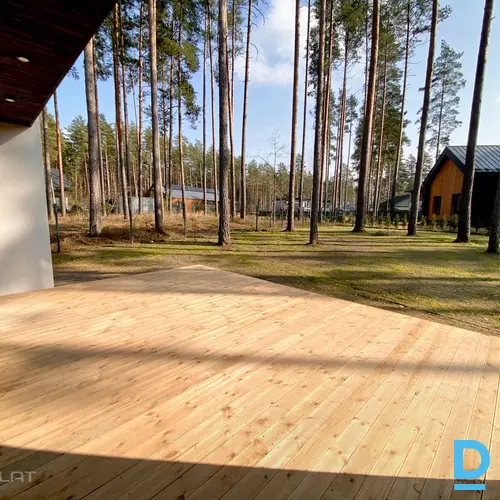 Pārdod mājas Dzintaru iela 4