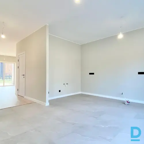 Pārdod mājas Dzintaru iela 4