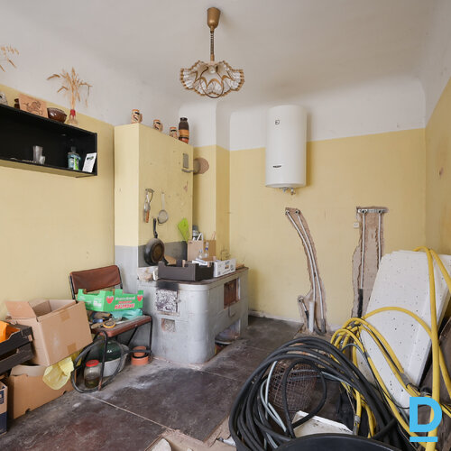 Pārdod māju Strēlnieku iela 41