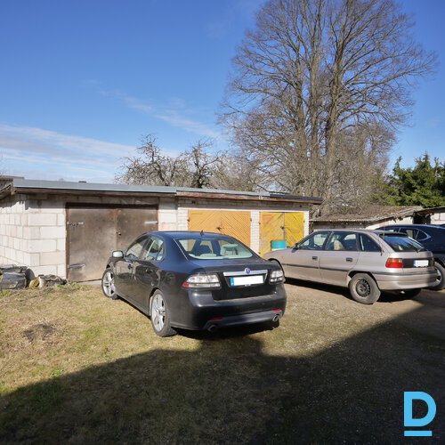 Pārdod māju Strēlnieku iela 41