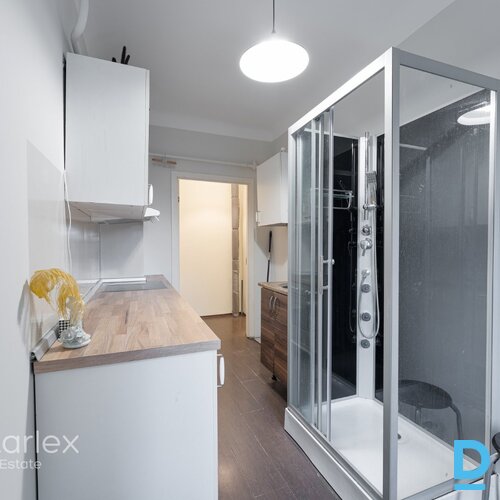 1922.gada ēku ansamblis Rīgas centrā – divas sešstāvu ēkas, kur pieejami dažāda lieluma un apdares līmeņa dzīvokļi par saprātīgu cenu