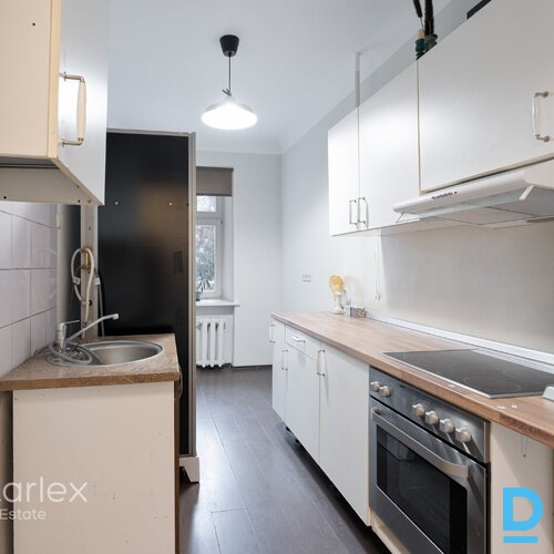 1922.gada ēku ansamblis Rīgas centrā – divas sešstāvu ēkas, kur pieejami dažāda lieluma un apdares līmeņa dzīvokļi par saprātīgu cenu