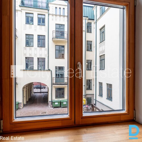 Izīrē dzīvokli Rīgā