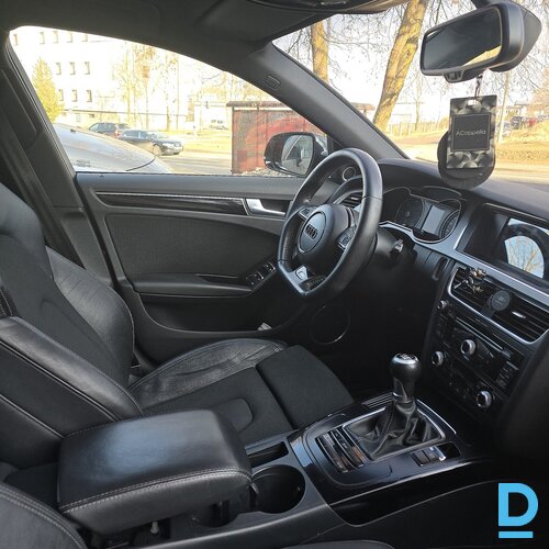 Audi A4 Limousine quattro Audi A4 Limousine quattro