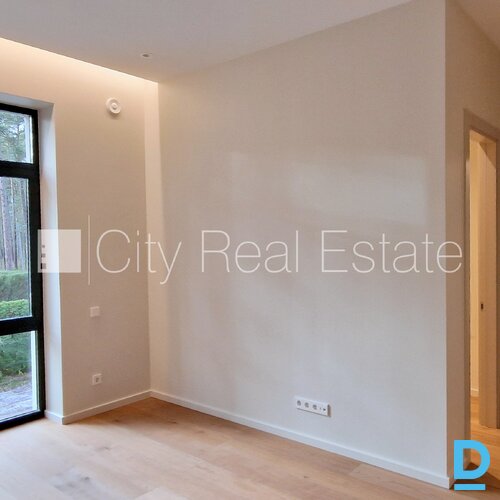 Pārdod dzīvokli Jūrmalā