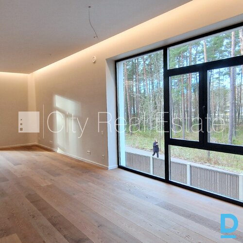 Pārdod dzīvokli Jūrmalā