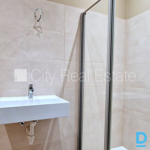 Pārdod dzīvokli Jūrmalā