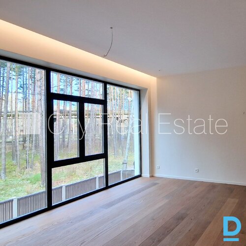 Pārdod dzīvokli Jūrmalā