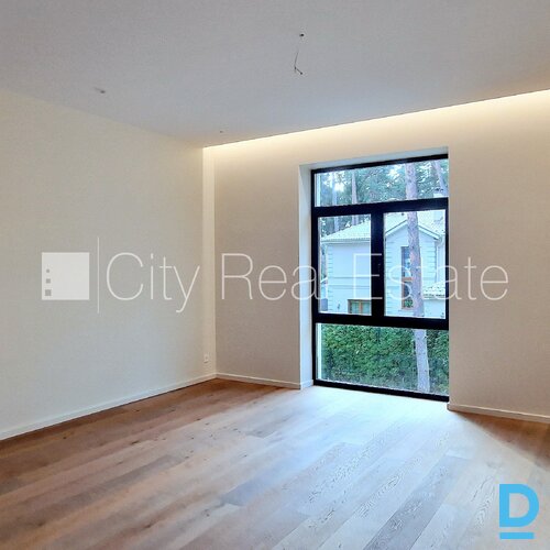 Pārdod dzīvokli Jūrmalā