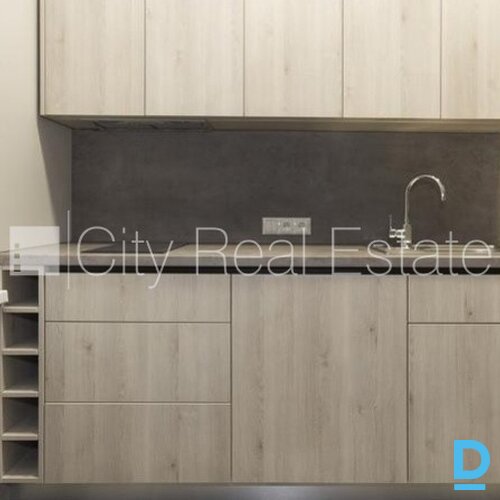 Pārdod dzīvokli Rīgā