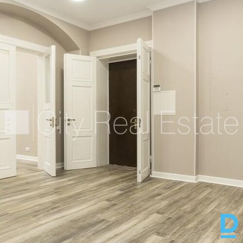 Pārdod dzīvokli Rīgā