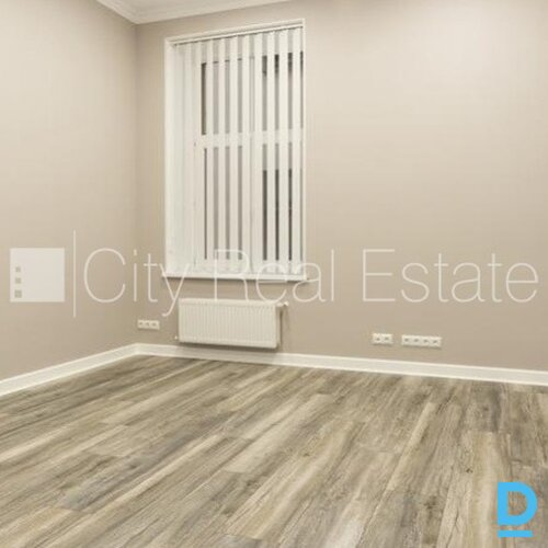 Pārdod dzīvokli Rīgā