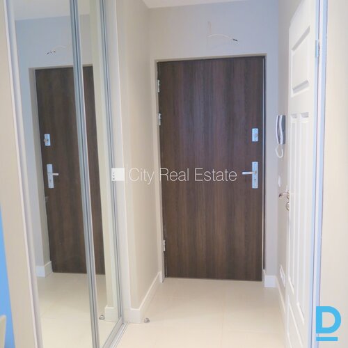 Pārdod dzīvokli Rīgā