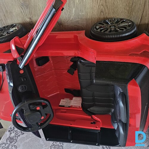 Pārdod Bērnu elektromobilis