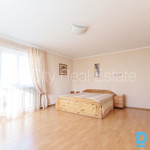 Pārdod māju Rīgā Pārdod māju Rīgā