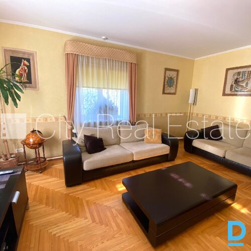 Pārdod māju Rīgā Pārdod māju Rīgā