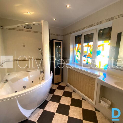 Pārdod māju Rīgā Pārdod māju Rīgā