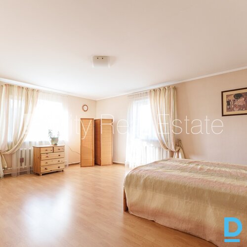 Pārdod māju Rīgā Pārdod māju Rīgā