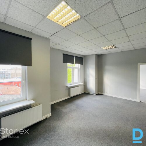 Birojs Rīgas centrā pie Latvijas olimpiskās komitejas Birojs Rīgas centrā pie Latvijas olimpiskās komitejas