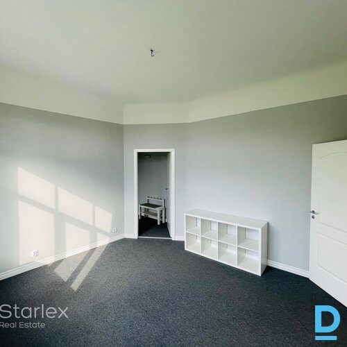 Birojs Rīgas centrā pie Latvijas olimpiskās komitejas Birojs Rīgas centrā pie Latvijas olimpiskās komitejas