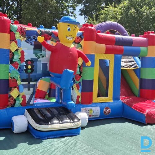 Pārdod Piepūšamās atrakcijas