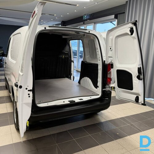Pārdod Opel Combo 1.5d, 2021