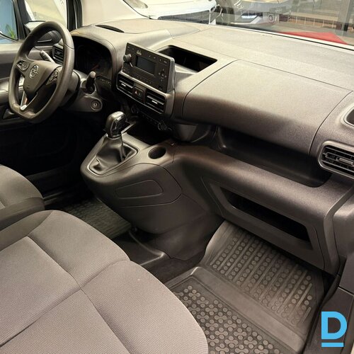 Pārdod Opel Combo 1.5d, 2021