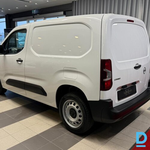 Pārdod Opel Combo 1.5d, 2021
