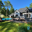 Izīrē māju Rīgā