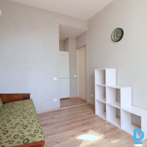 Pārdod dzīvokli Dombrovska iela 11