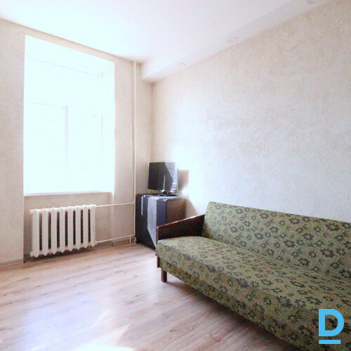 Pārdod dzīvokli Dombrovska iela 11