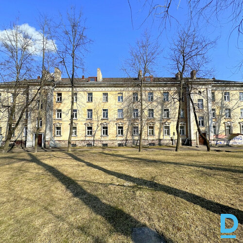 Pārdod dzīvokli Dombrovska iela 11