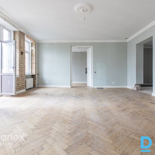 Ekskluzīvs dzīvoklis ar balkonu un Rīgas panorāmu fasādes ēkā! Ekskluzīvs dzīvoklis ar balkonu un Rīgas panorāmu fasādes ēkā!