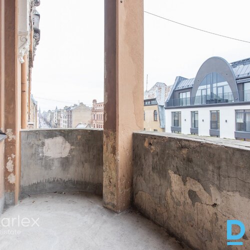 Ekskluzīvs dzīvoklis ar balkonu un Rīgas panorāmu fasādes ēkā! Ekskluzīvs dzīvoklis ar balkonu un Rīgas panorāmu fasādes ēkā!