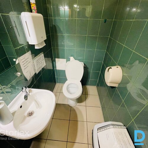 Birojs ar balkonu Rīgas centrā pie Vidzemes tirgus