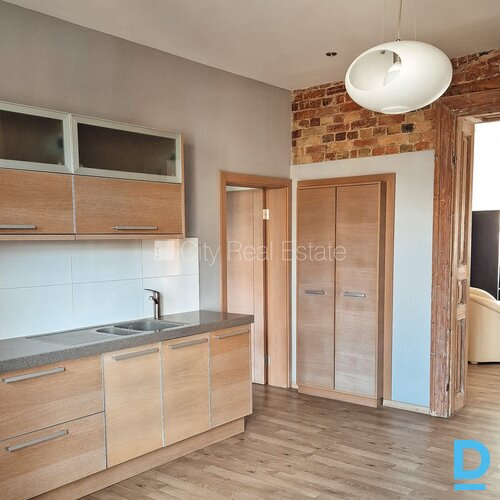 Izīrē dzīvokli Rīgā