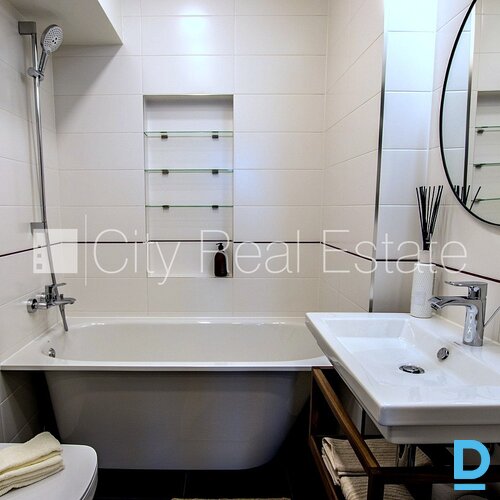 Izīrē dzīvokli Rīgā