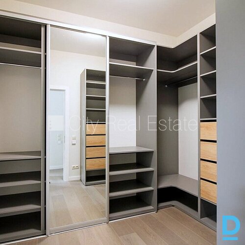 Izīrē dzīvokli Jūrmalā