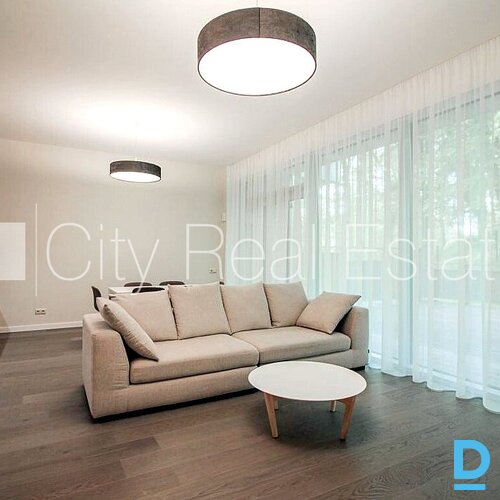 Izīrē dzīvokli Jūrmalā