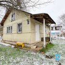 Pārdošanā koka karkasa dārza mājiņa ar 620 m² zemes gabalu Ogrē.Īpašumam ir izve