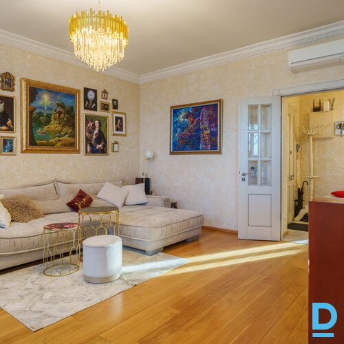 Pārdod dzīvokli Rīga Centrs Riepnieku 2