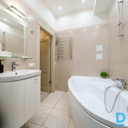 Pārdod dzīvokli Rīga Centrs Riepnieku 2