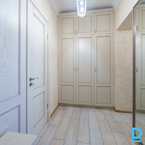 Pārdod dzīvokli Rīga Centrs Riepnieku 2