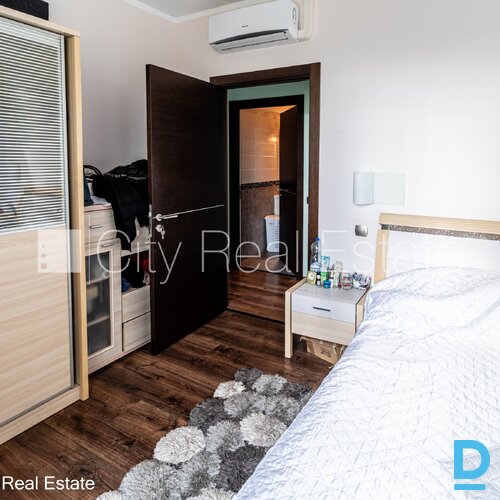 Pārdod māju Rīgā Pārdod māju Rīgā