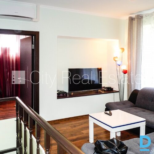 Pārdod māju Rīgā Pārdod māju Rīgā