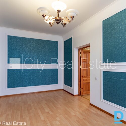 Pārdod dzīvokli Rīgā