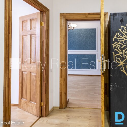 Pārdod dzīvokli Rīgā