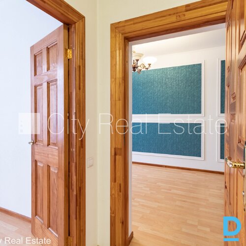 Pārdod dzīvokli Rīgā