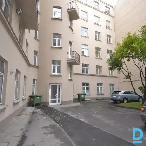 Izīrē biroju Stabu iela 47